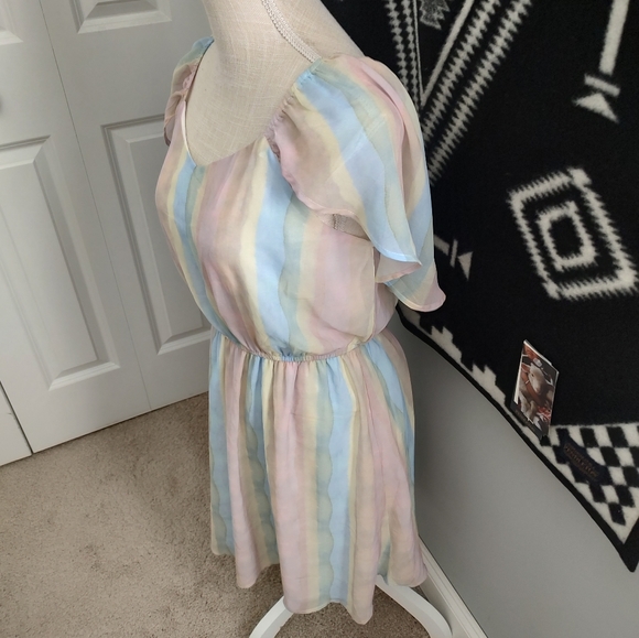 💐NWT Andree by Unit Pastel Rainbow Midi Flowy Sleeve Dress, Medium - Picture 4 of 9